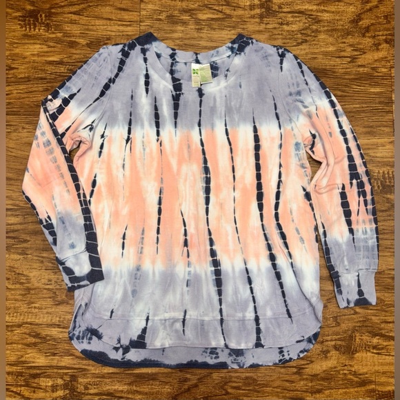 GreenTea Tops - Green Tea Sweatshirt Size XL